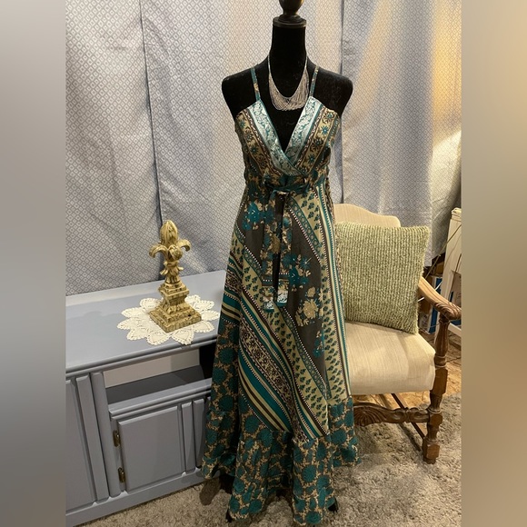 Dresses & Skirts - Moda Ibizaa Boho Halter Maxi Dress, backless silk dress, tie front.
